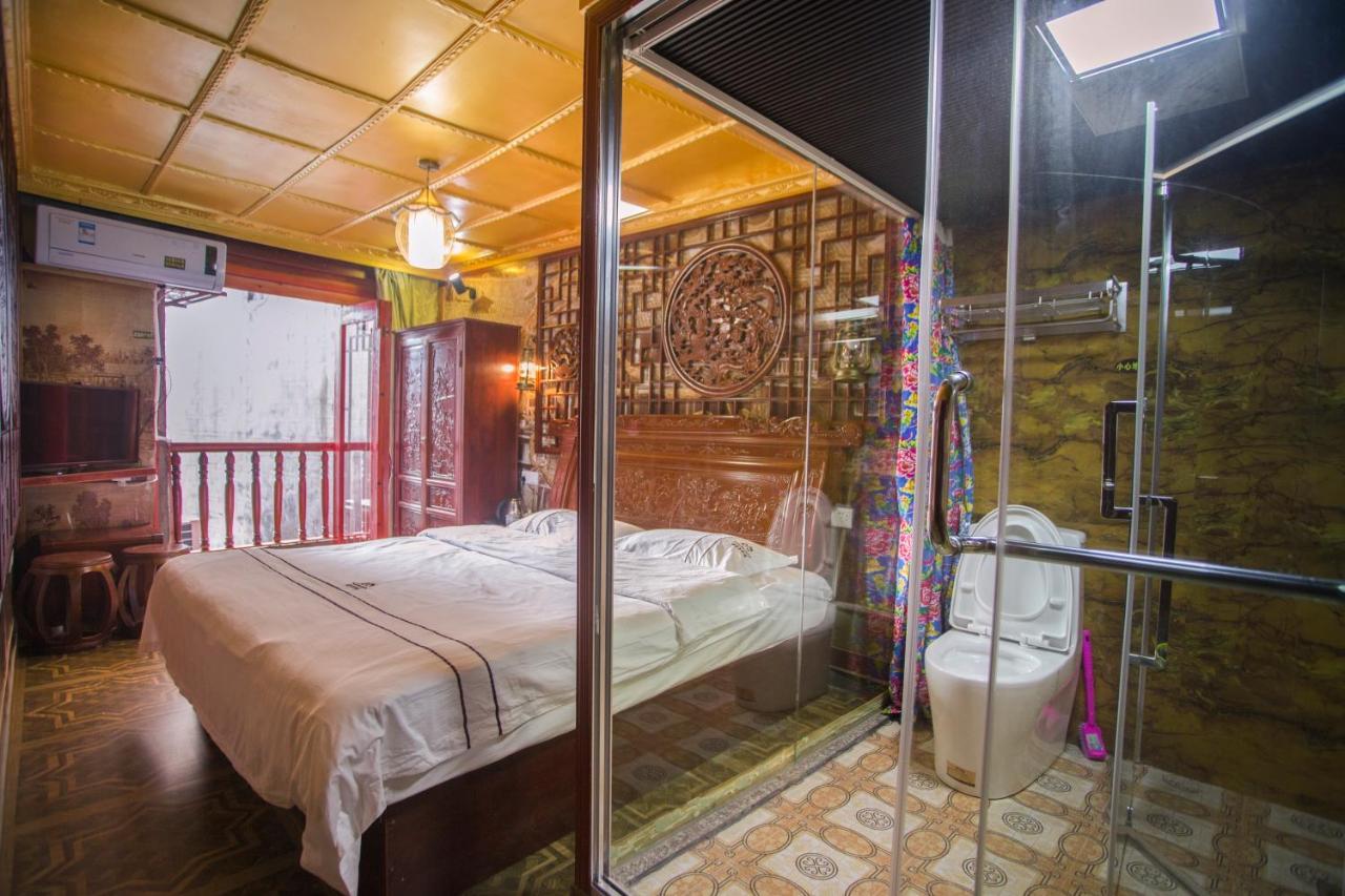 Lqj Riverside Guest House 펑황 외부 사진