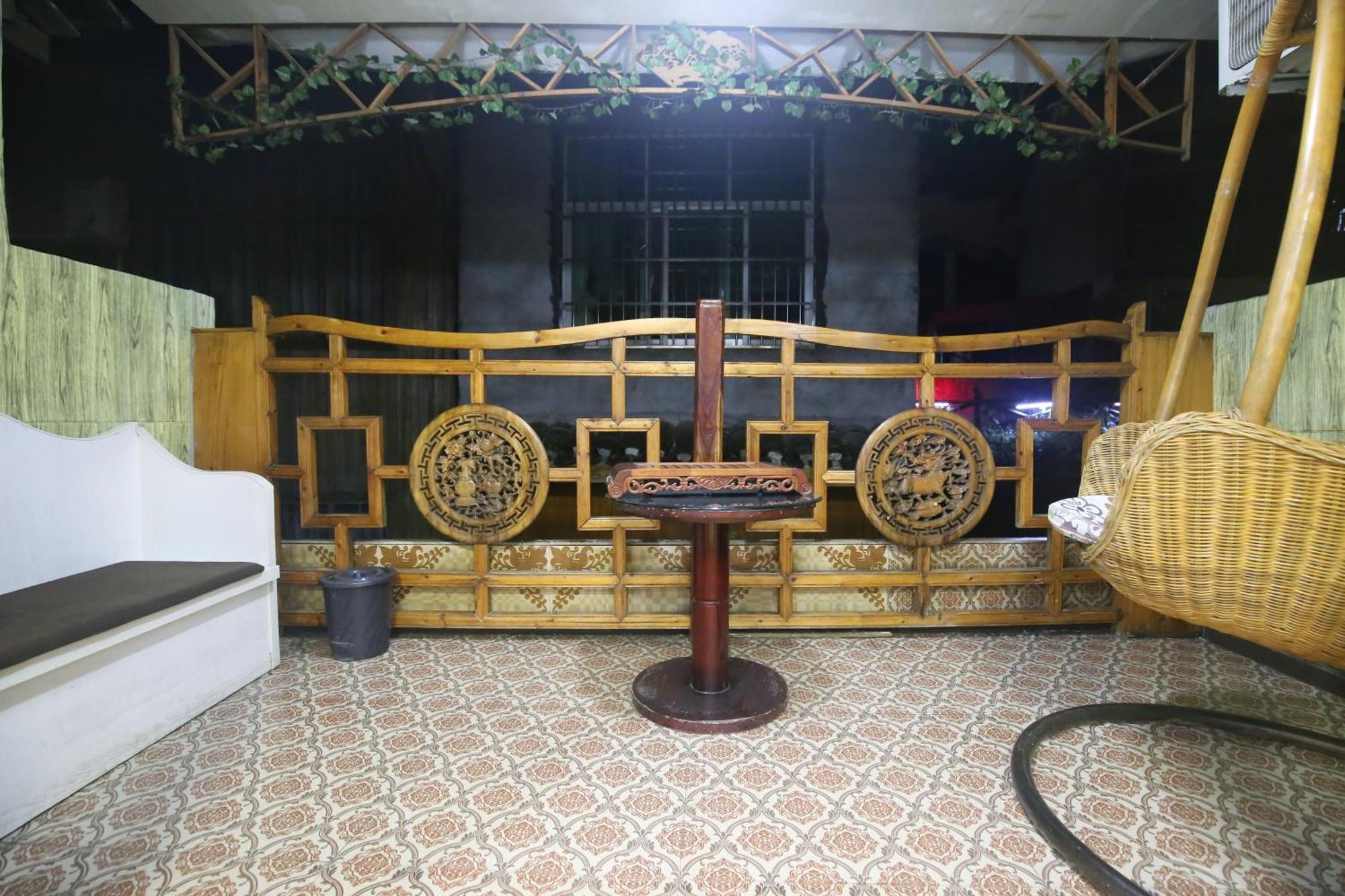 Lqj Riverside Guest House 펑황 외부 사진