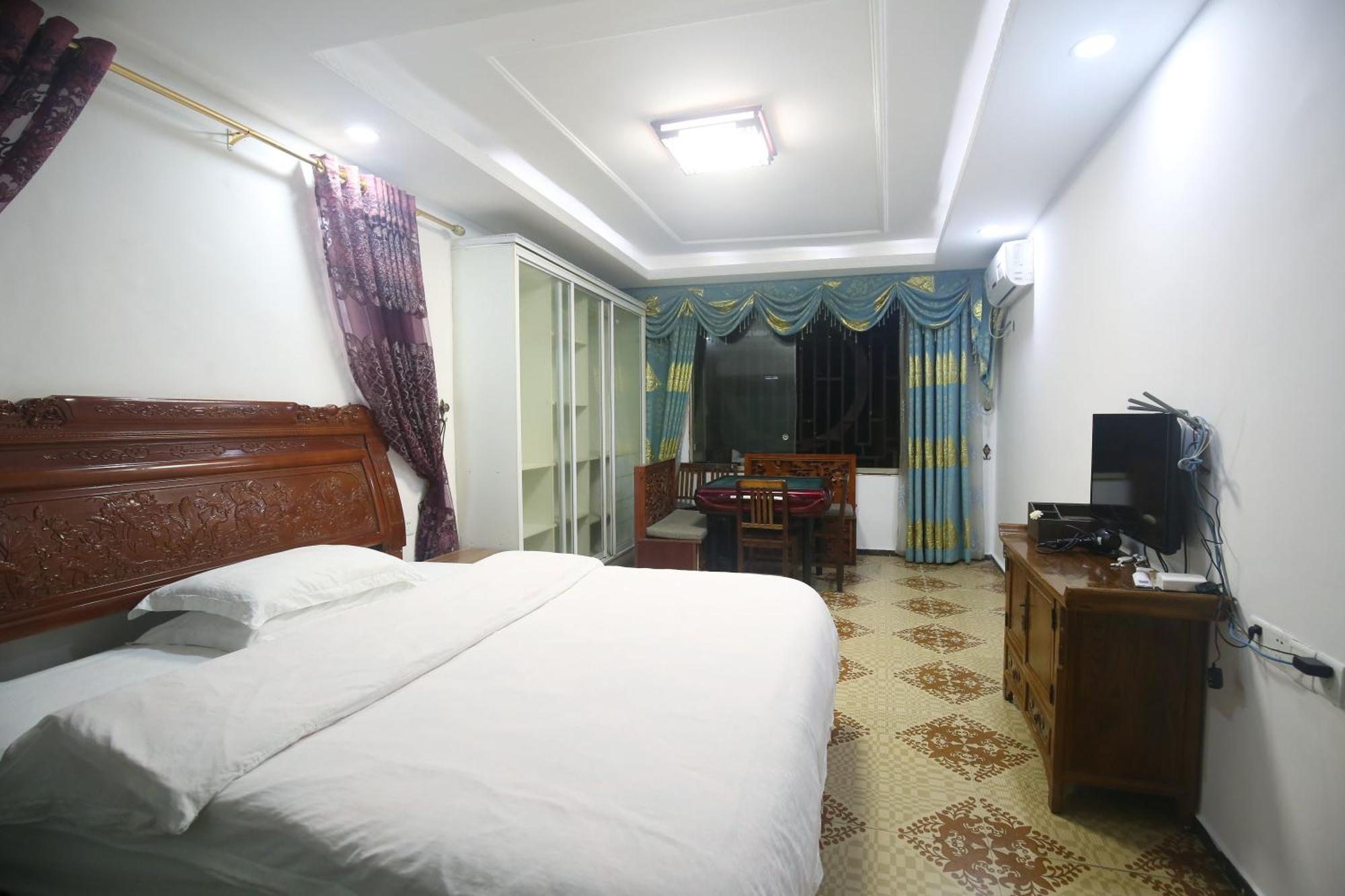 Lqj Riverside Guest House 펑황 외부 사진