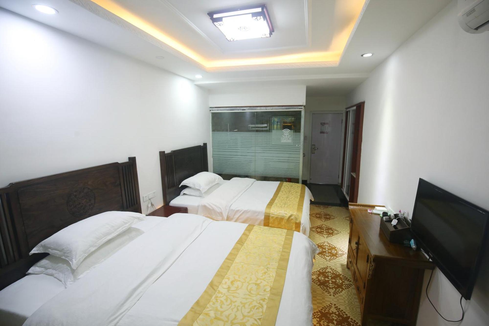 Lqj Riverside Guest House 펑황 외부 사진