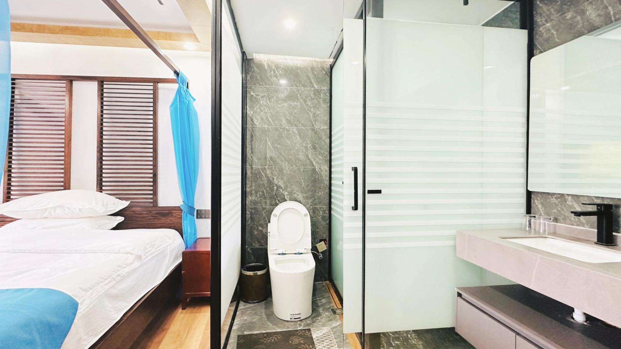 Lqj Riverside Guest House 펑황 외부 사진